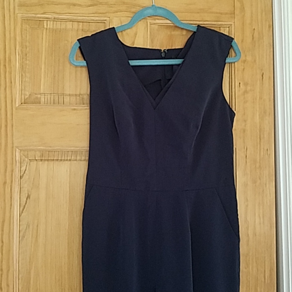 Clothes - Picture 2 of 3